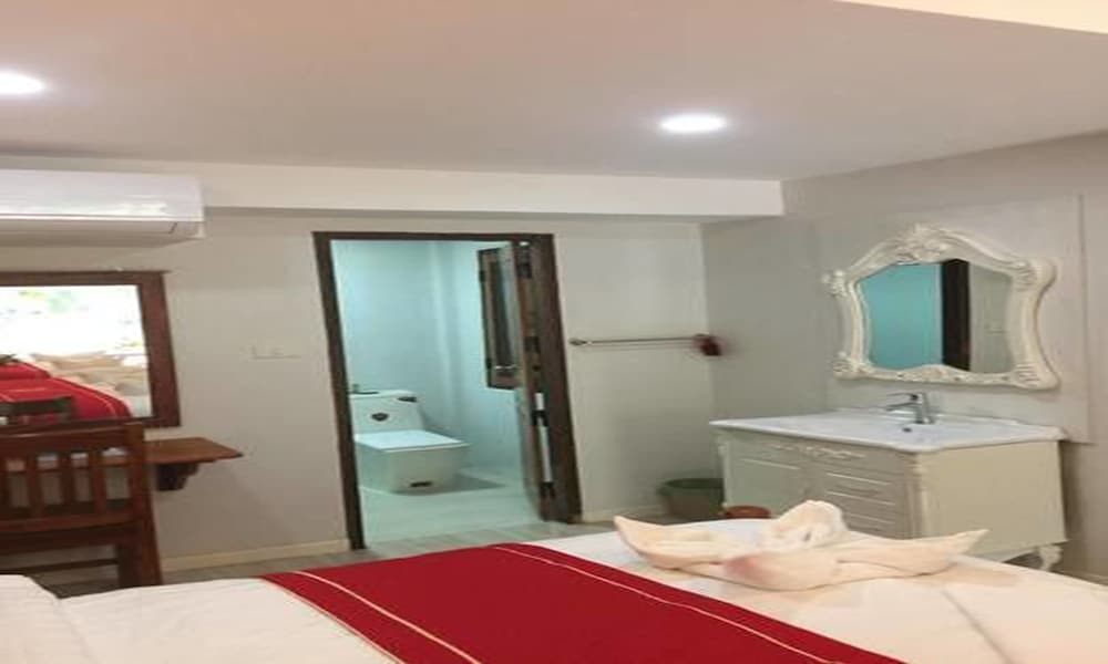 Фото Golden Lotus Namkhan View