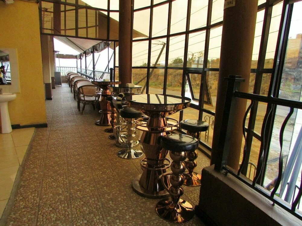 Hotel Tripple Os Hotel, Nairobi, photo