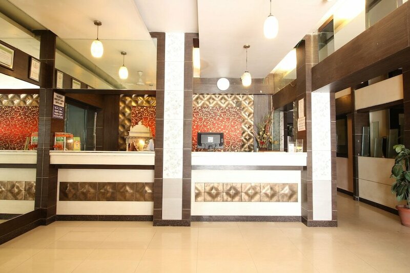 Гостиница Hotel Meera в Райпуре