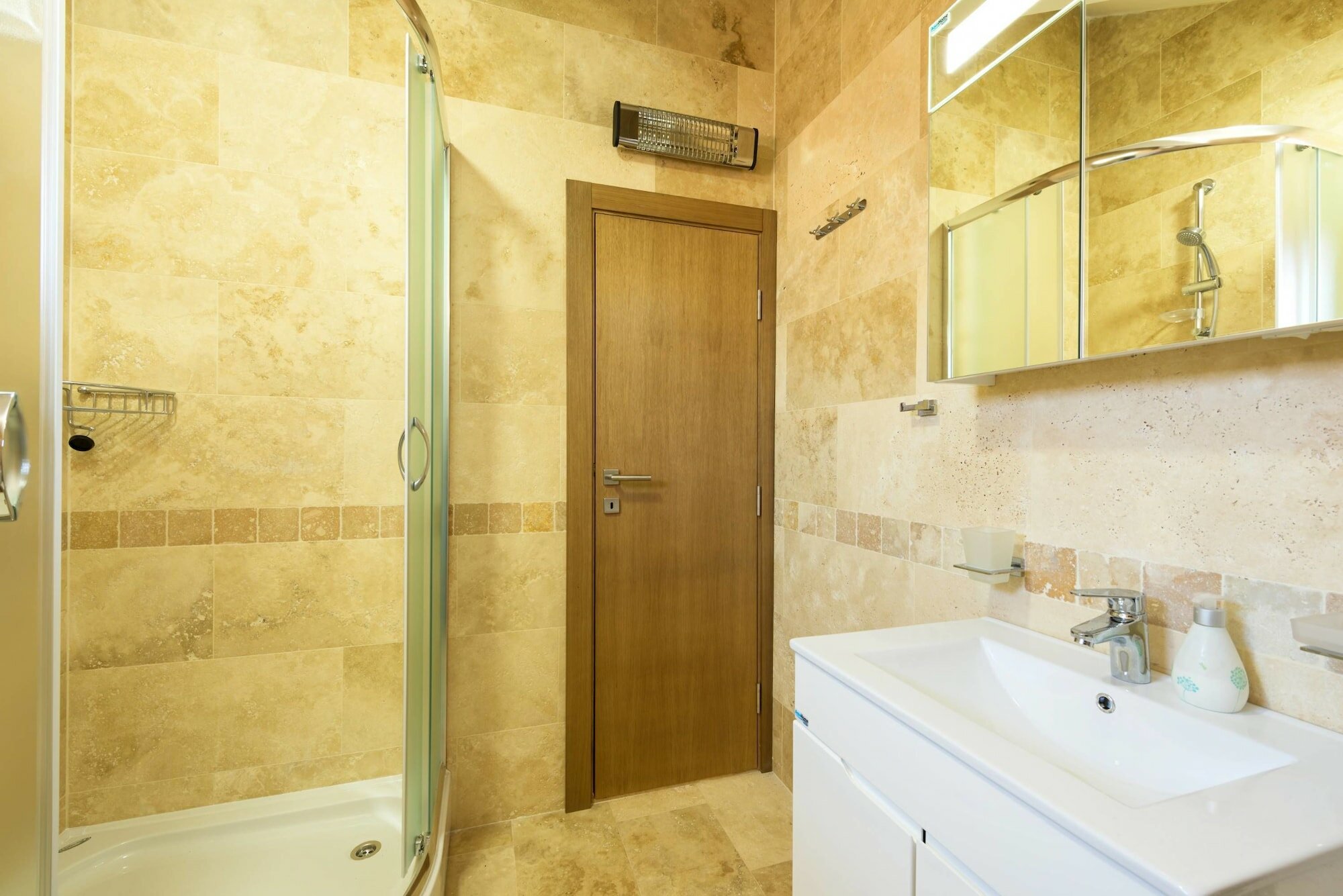 Фото Апартаменты 42' North