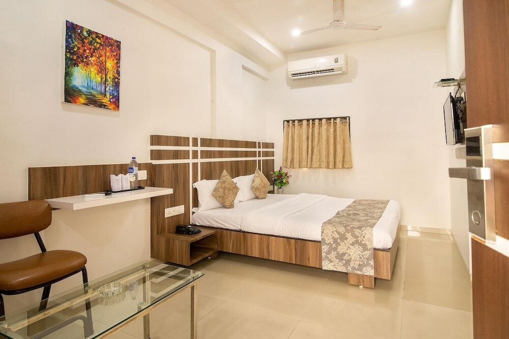 Фото Hotel Satkar