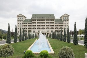 Гостиница Qafqaz Riverside Resort Hotel Gabala