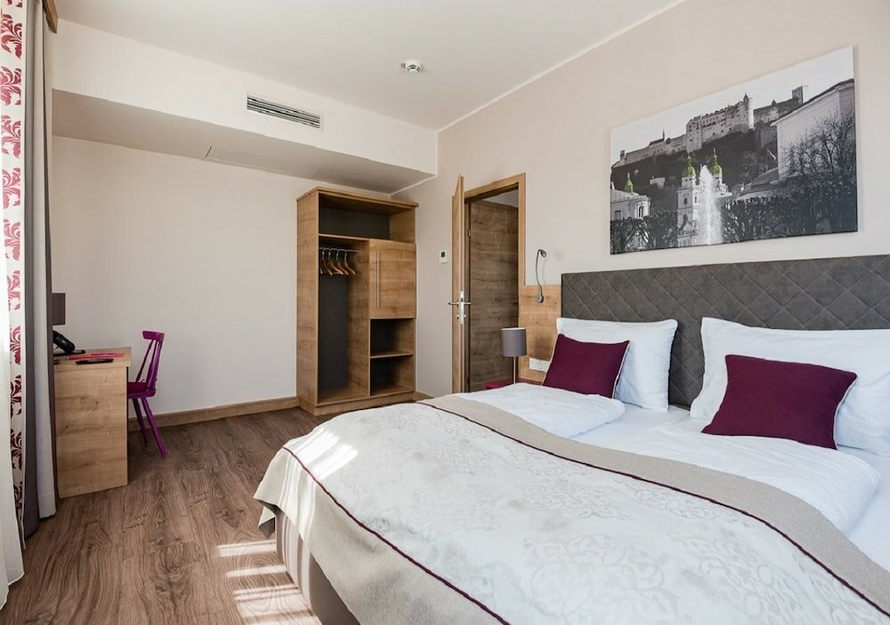 Фото Hotel Max 70