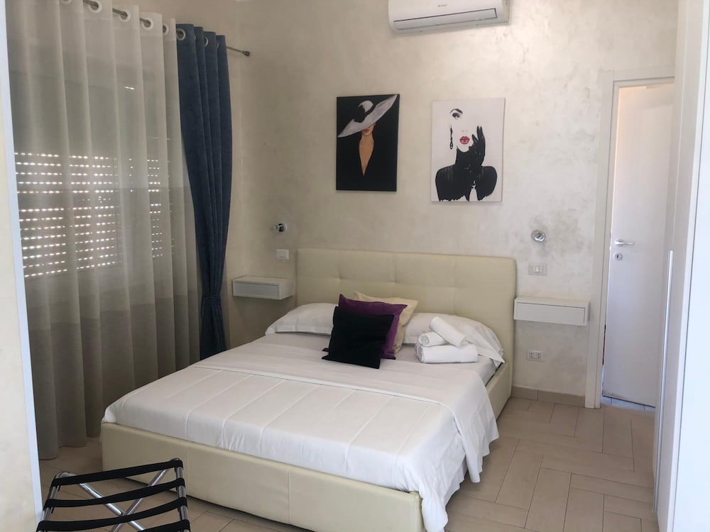 Фото Isabel Guest House