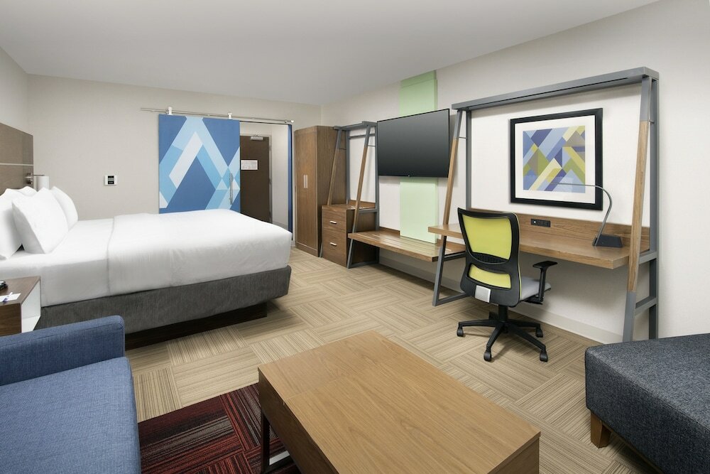 Фото Holiday Inn Express Pensacola Downtown, an Ihg Hotel