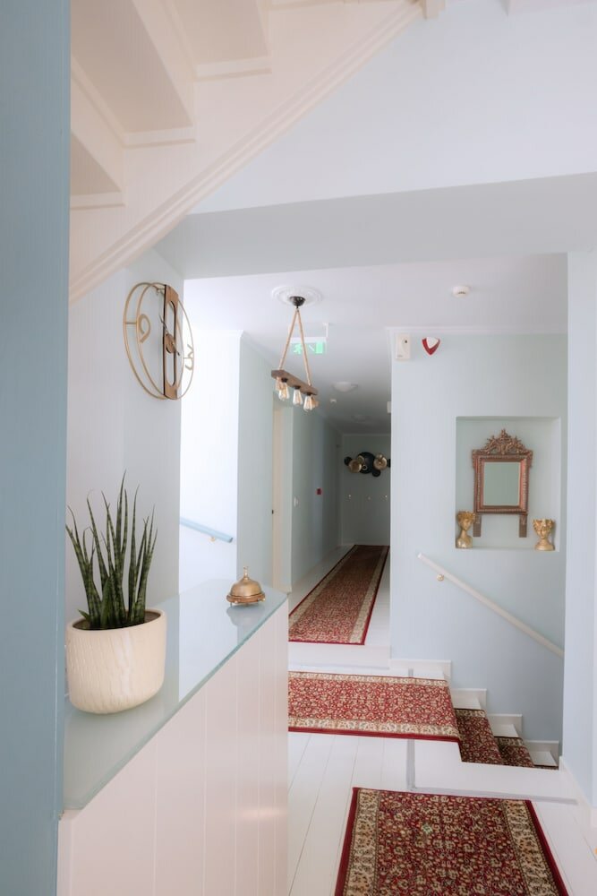 Фото 999 Luxury Hotel