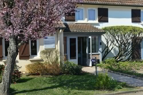 Гостиница Hotel Inn Dijon-Quetigny