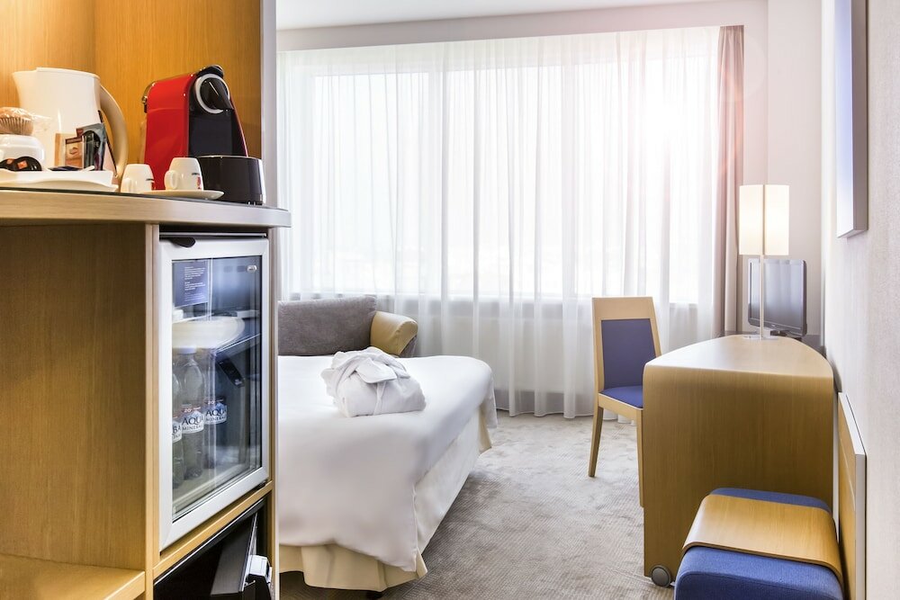 Фото Novotel Lille Centre Gares