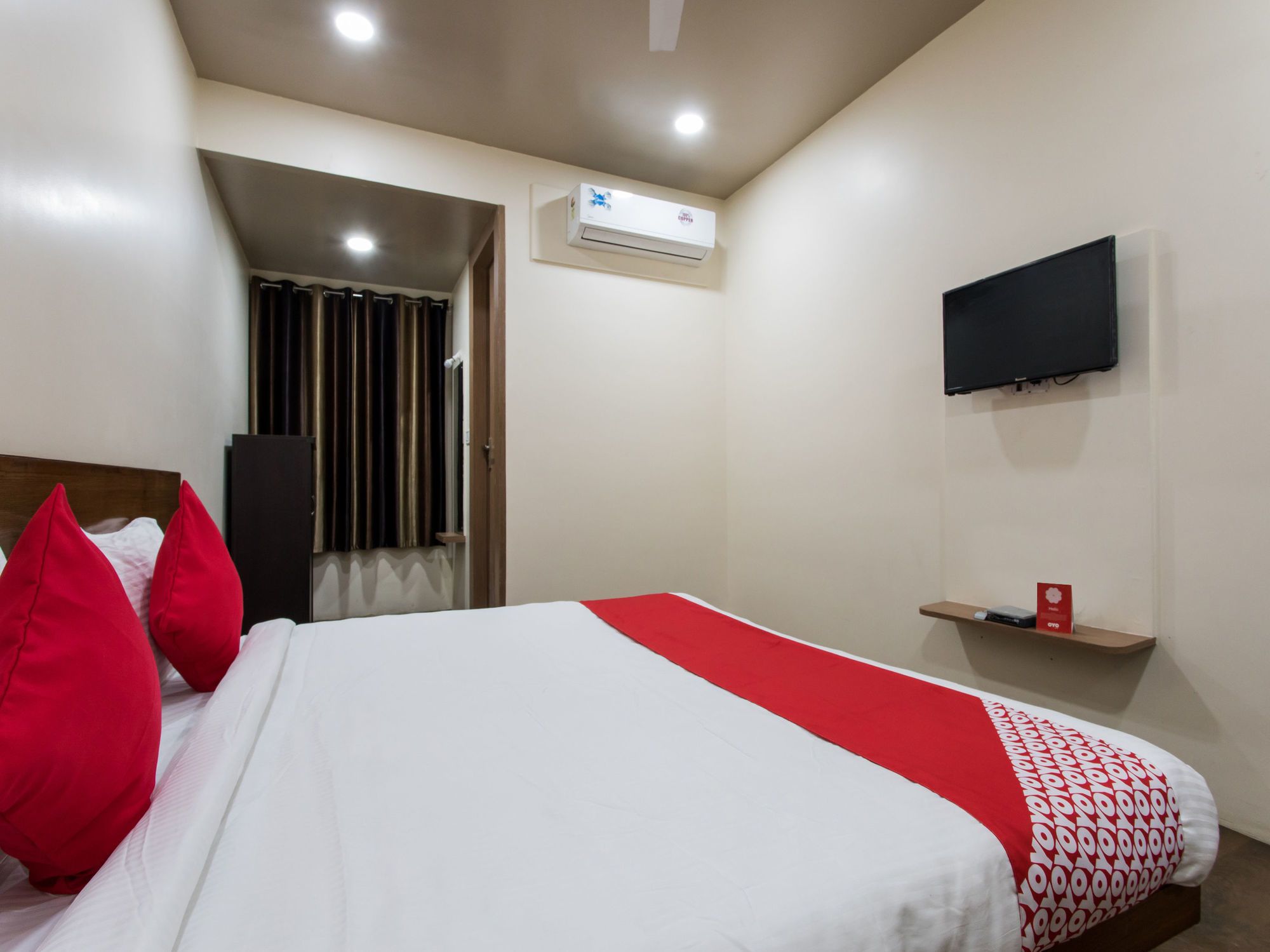 Фото Oyo 11929 Hotel Ridhi Sidhi