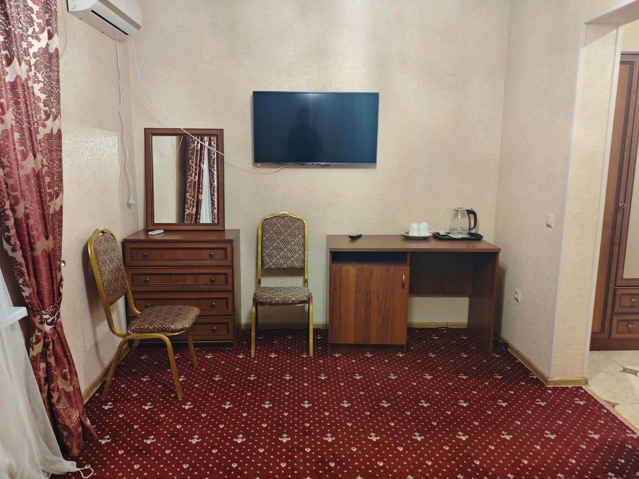 Фото Империя