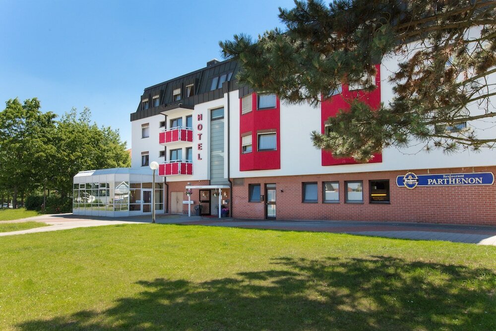 Фото Montana Hotel