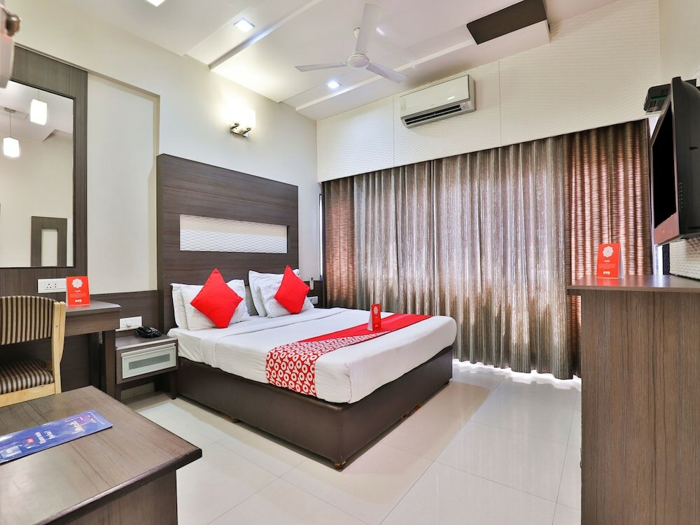 Фото Capital O 1271 Hotel Raajpath