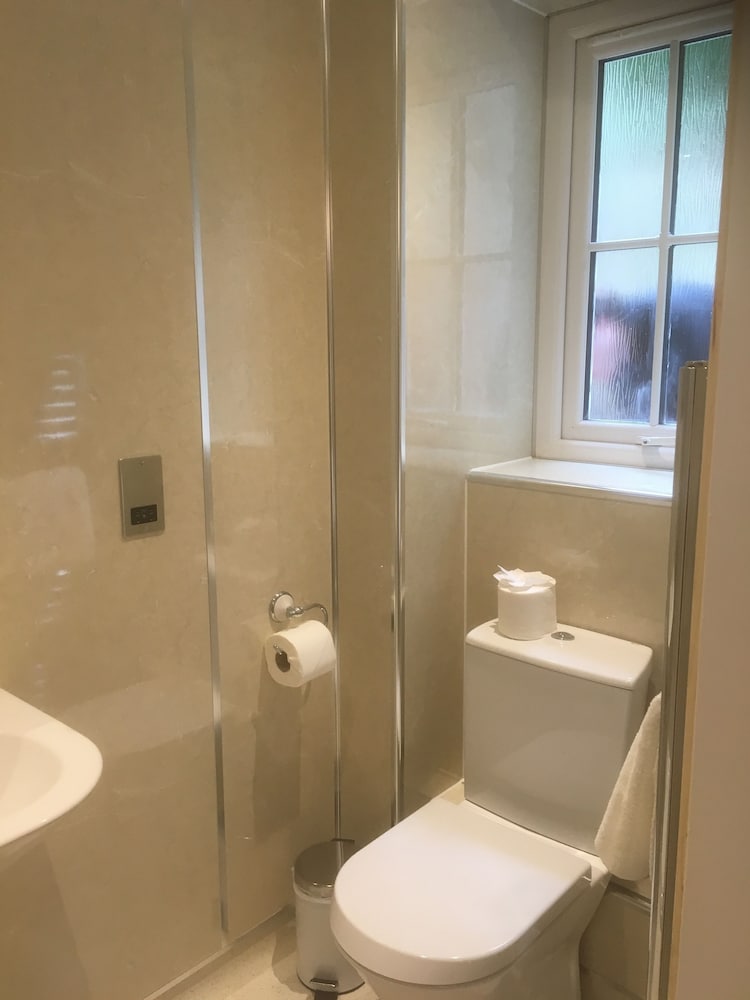 Фото The Waterwheel Inn