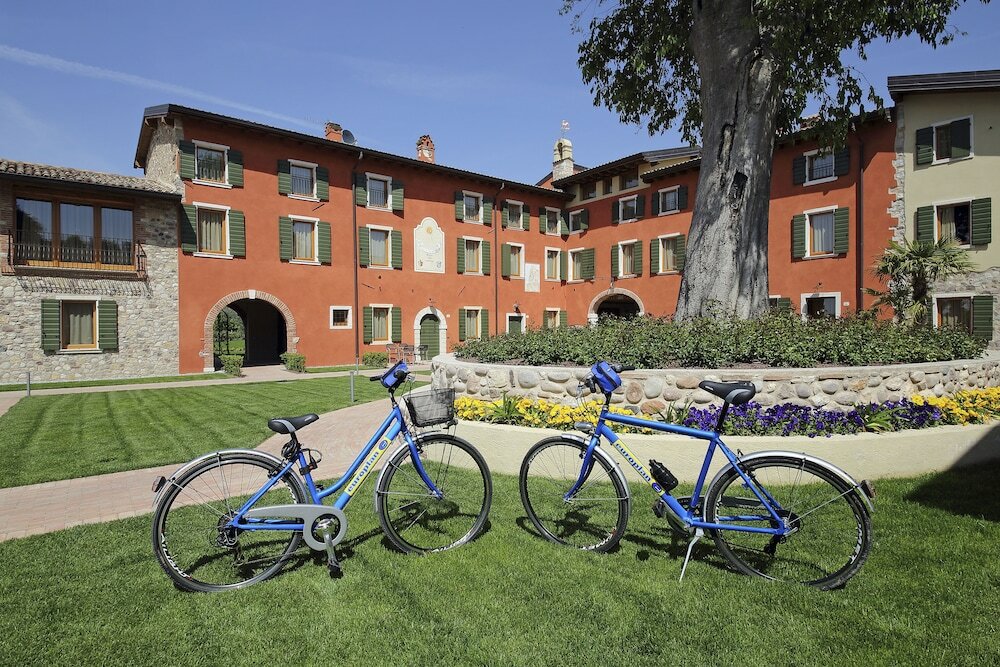 Фото Residence Borgo Mondragon