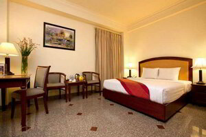 A&Em Signature Hotel (52-54 Thu Khoa Huan Street), hotel