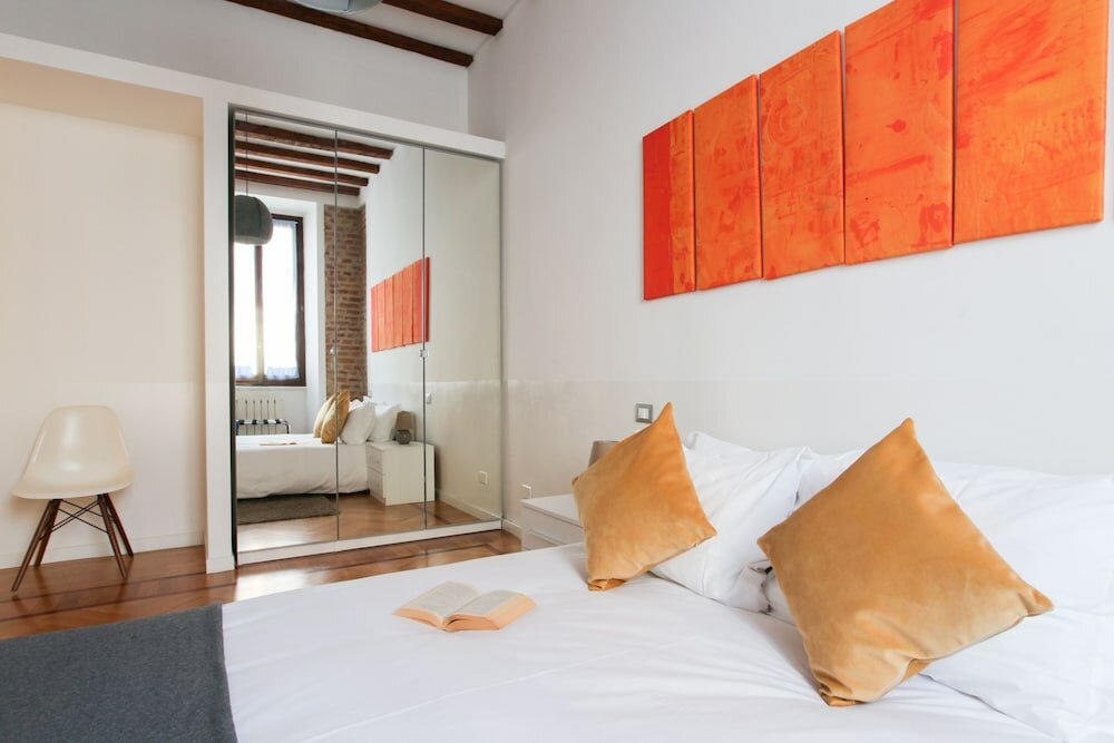 Фото Heart Milan Apartments Duomo Colonne