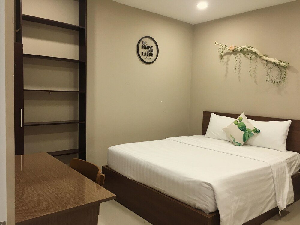 Фото Vic House Hotel