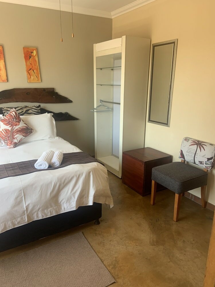 Фото Africa Footprints Guest House