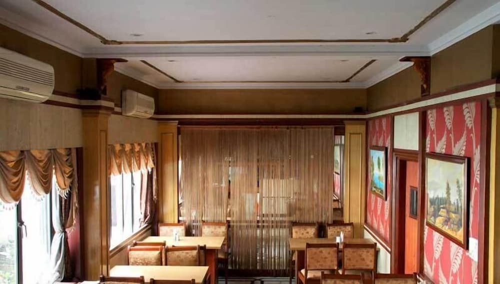 Фото Pallavi International Hotel