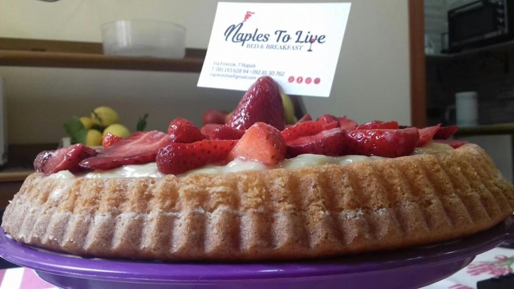 Фото Naples to live