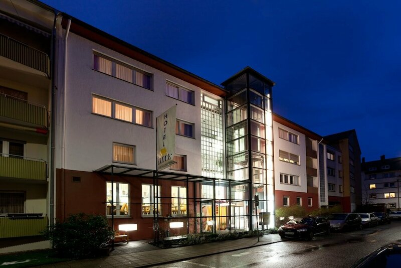 Гостиница Hotel Elite в Карлсруэ