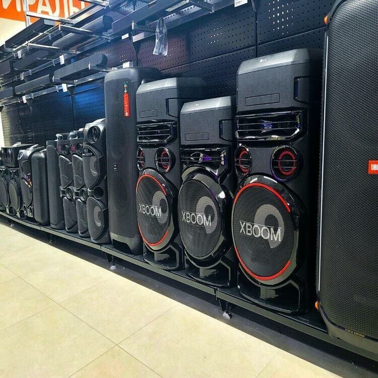 Computer store DNS, Kirov, photo