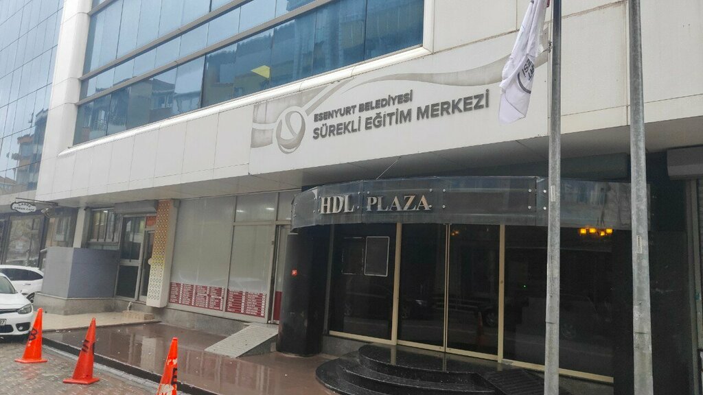 Foreign language courses London Grammar Institute, Istanbul, photo