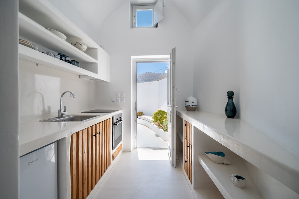 Фото Fertimo Suites by Karpimo