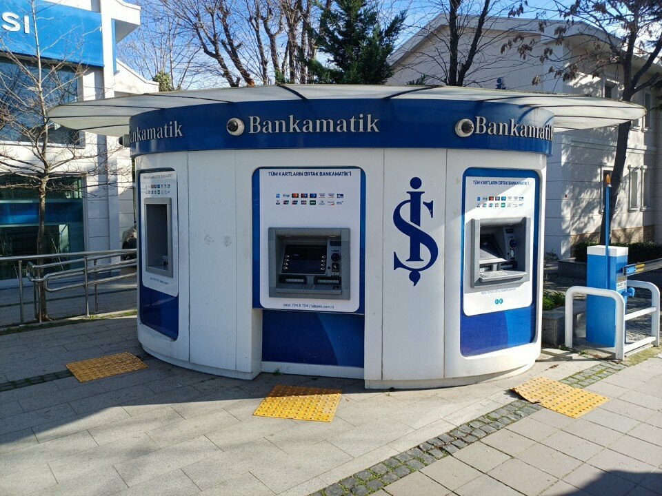 ATM Turkiye İs Bankasi ATM, Istanbul, photo