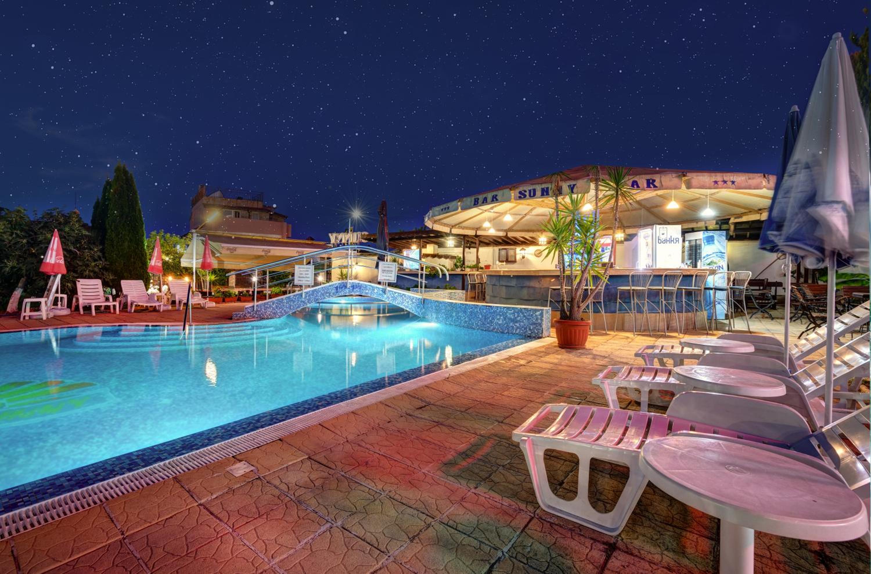 Фото Hotel Sunny