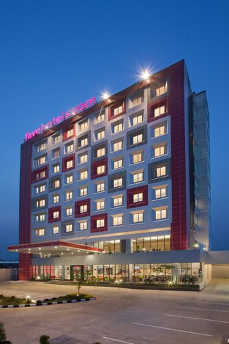 Гостиница Favehotel Hasyim Ashari в Тангеранге