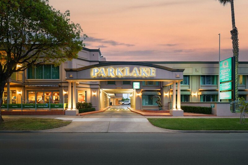 Гостиница Quality Hotel Parklake Shepparton в Шеппартоне
