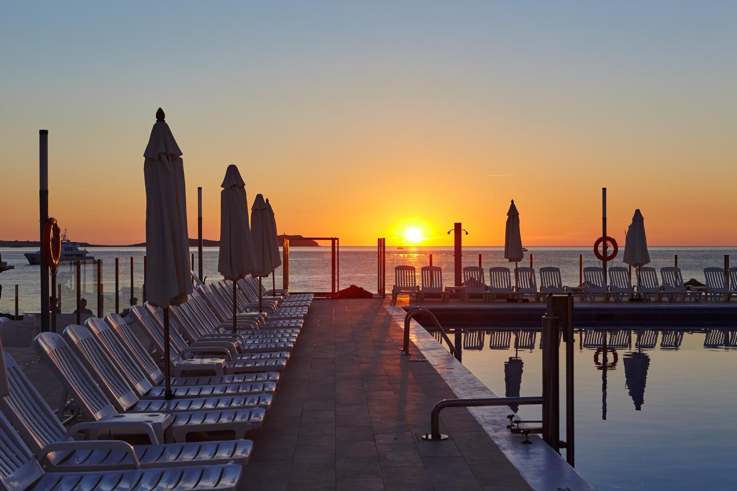 Фото Nereida Aparthotel