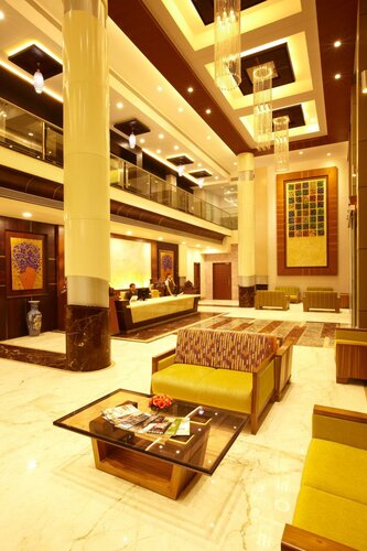 Гостиница Club Emerald в Мумбаи