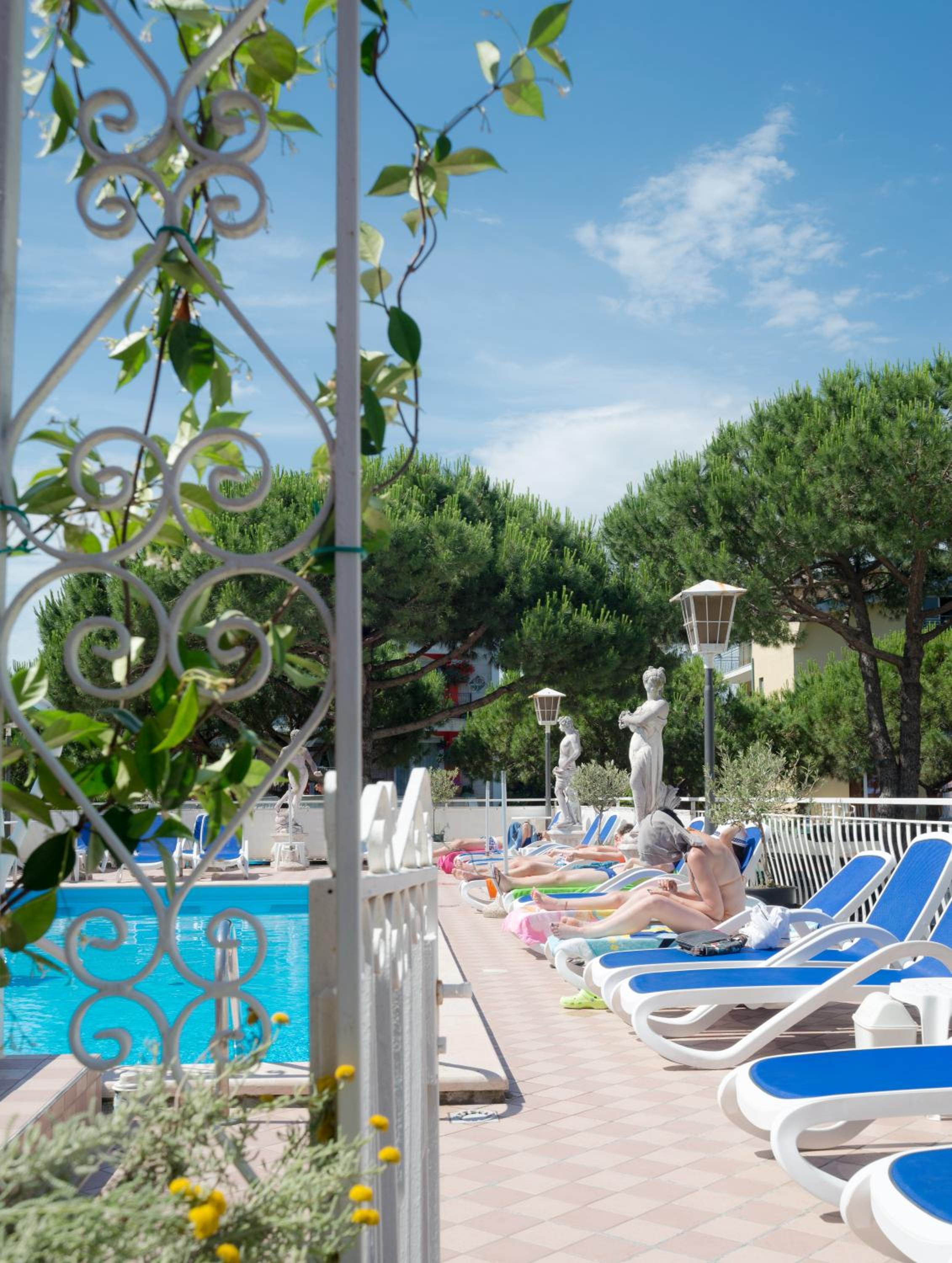 Фото Hotel Trevi