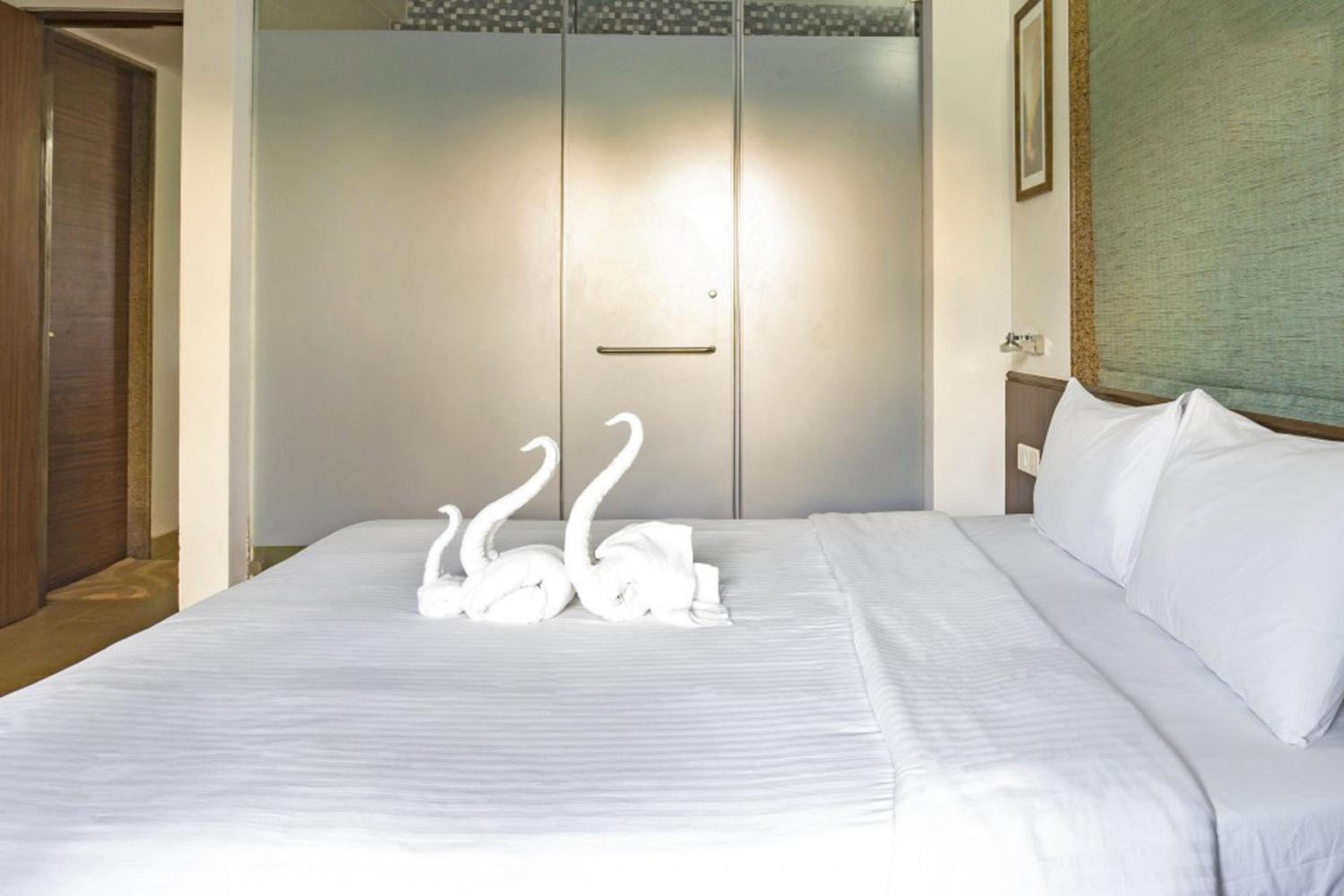 Фото La Vida Residency Suites