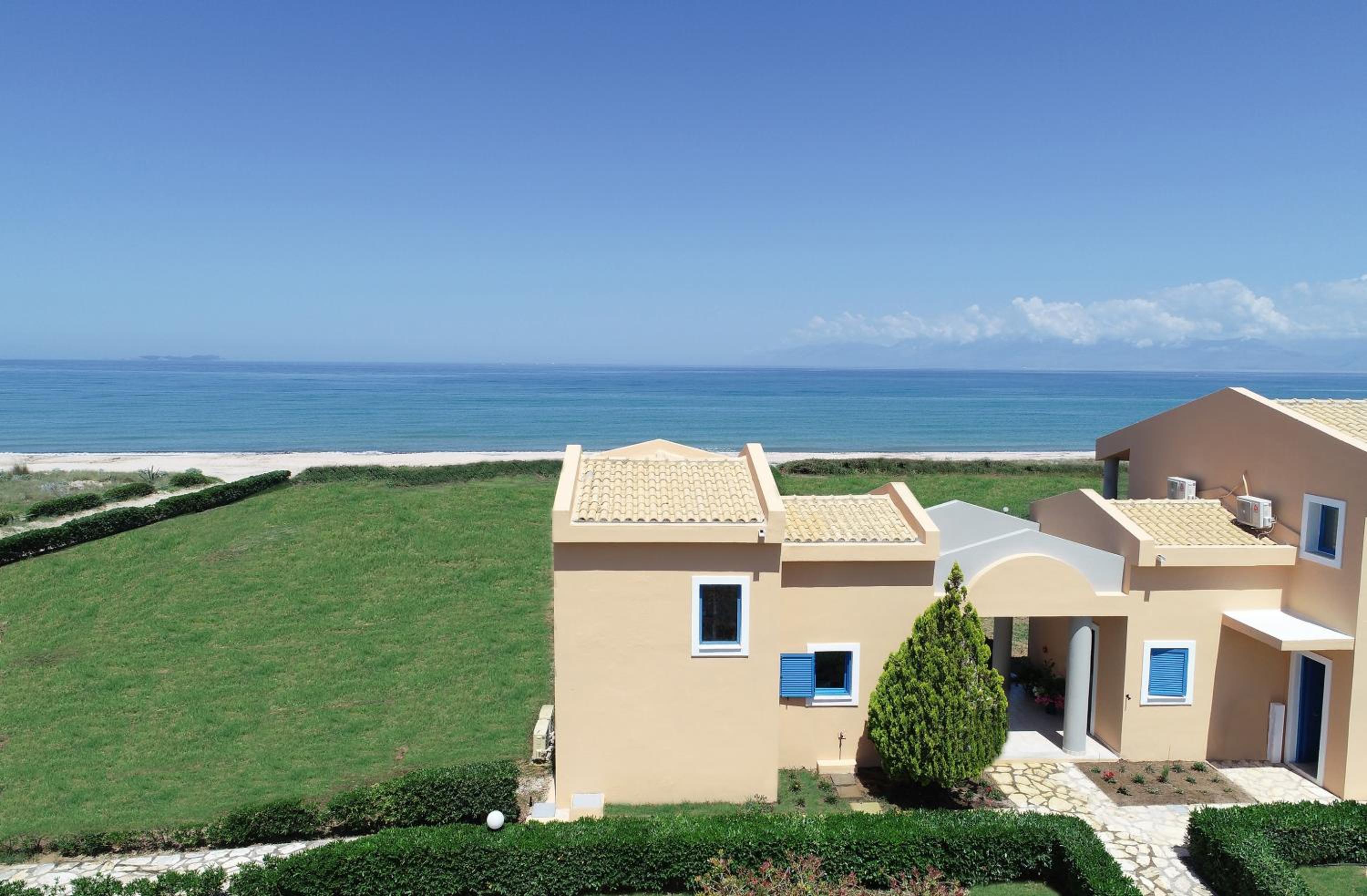 Фото Ammoudia Maisonettes