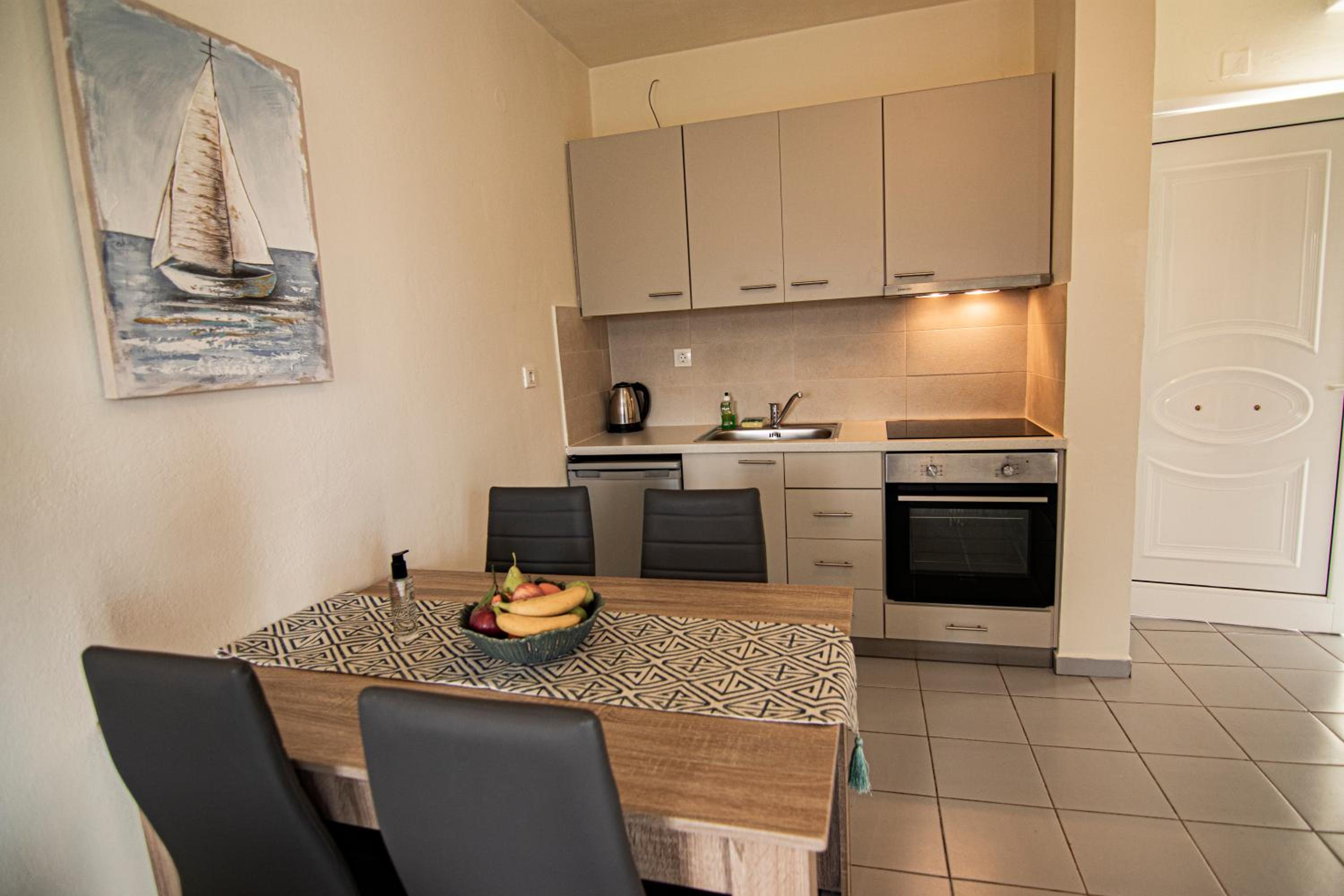 Фото Castri Village Hotel