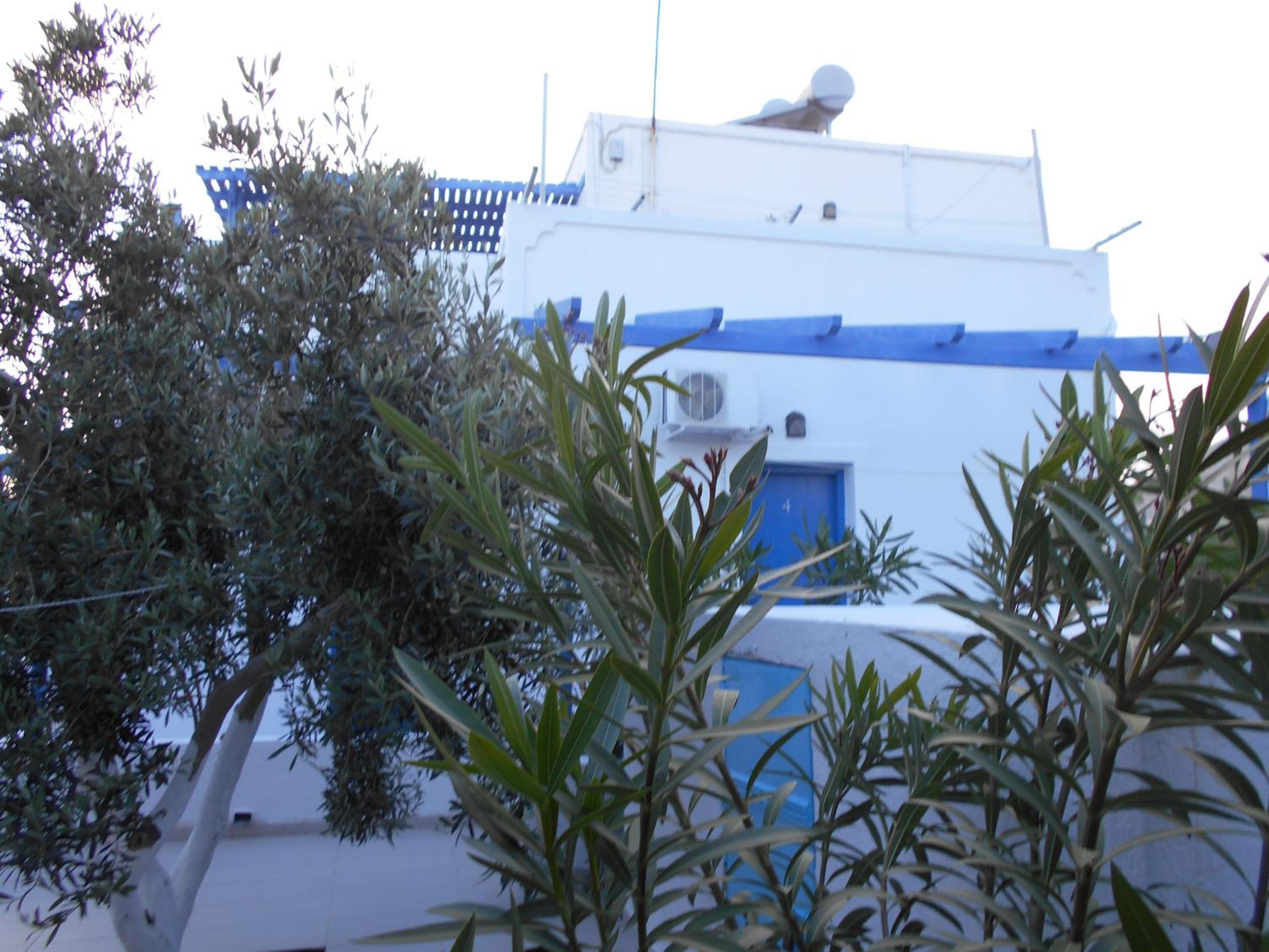 Фото Studios Apartments Kapetanios