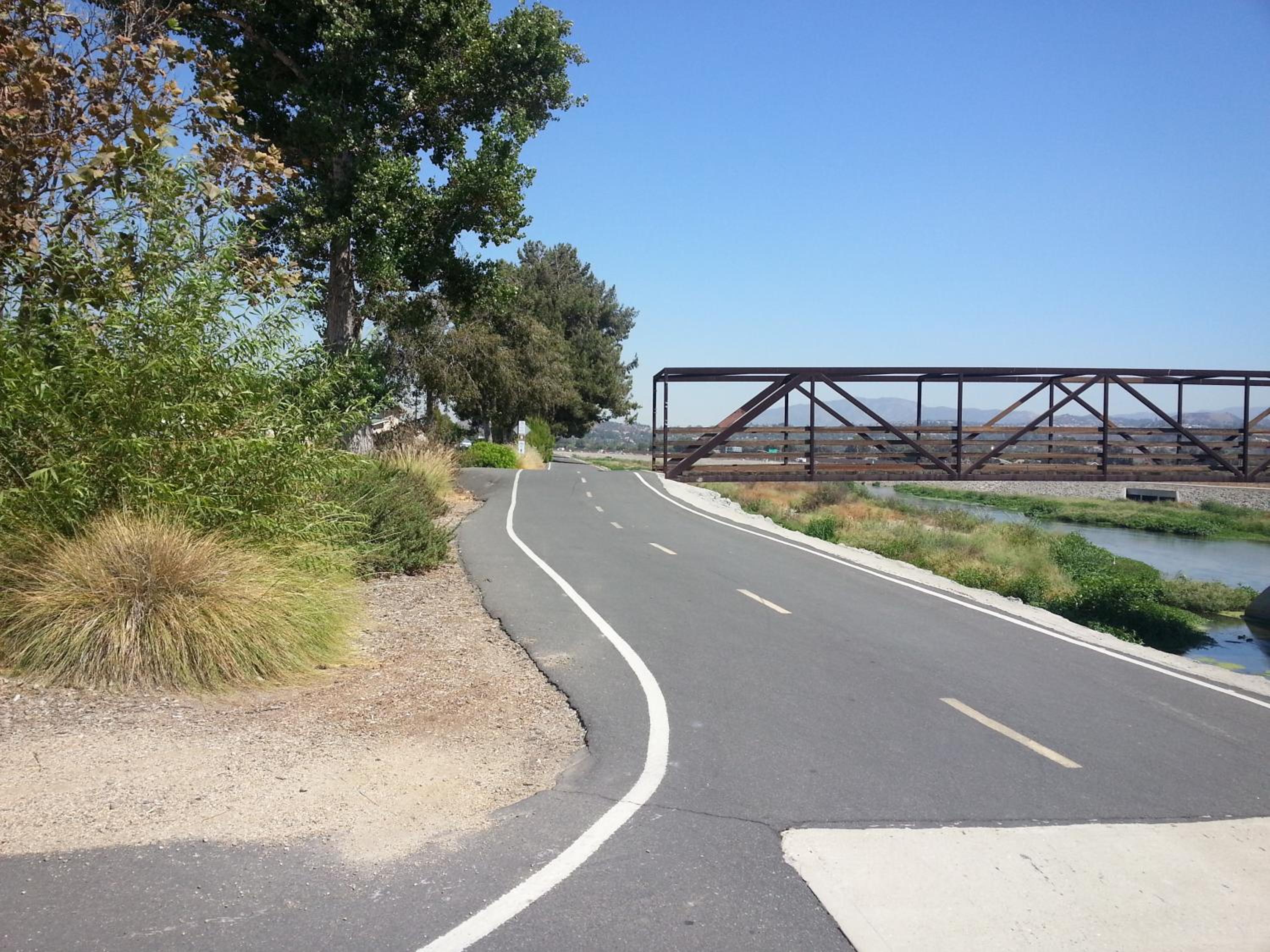 Фото Motel 6 Anaheim Hills