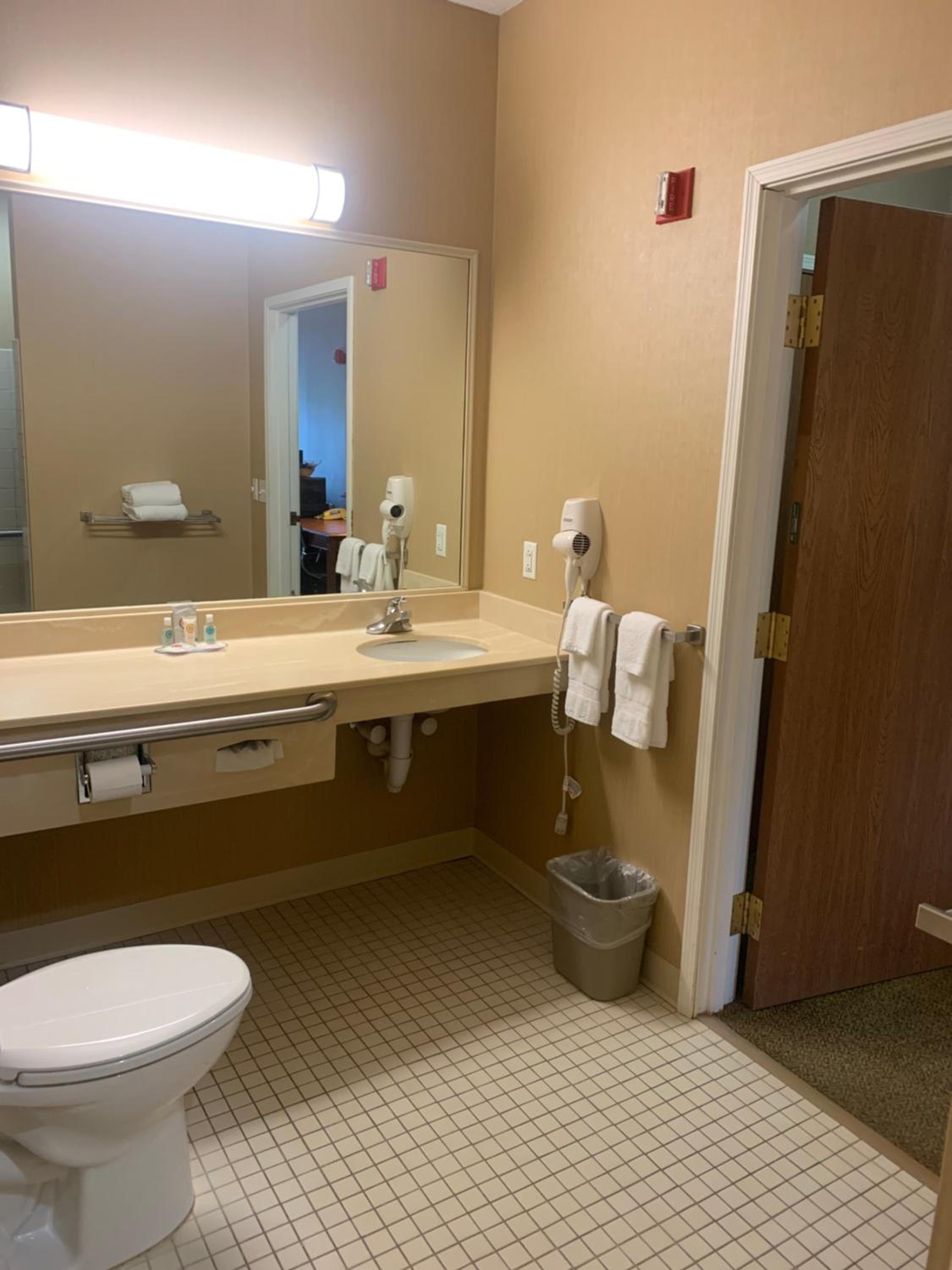 Фото Comfort Inn Chelsea