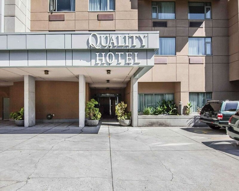 Гостиница Quality Hotel Airport South в Ричмонде