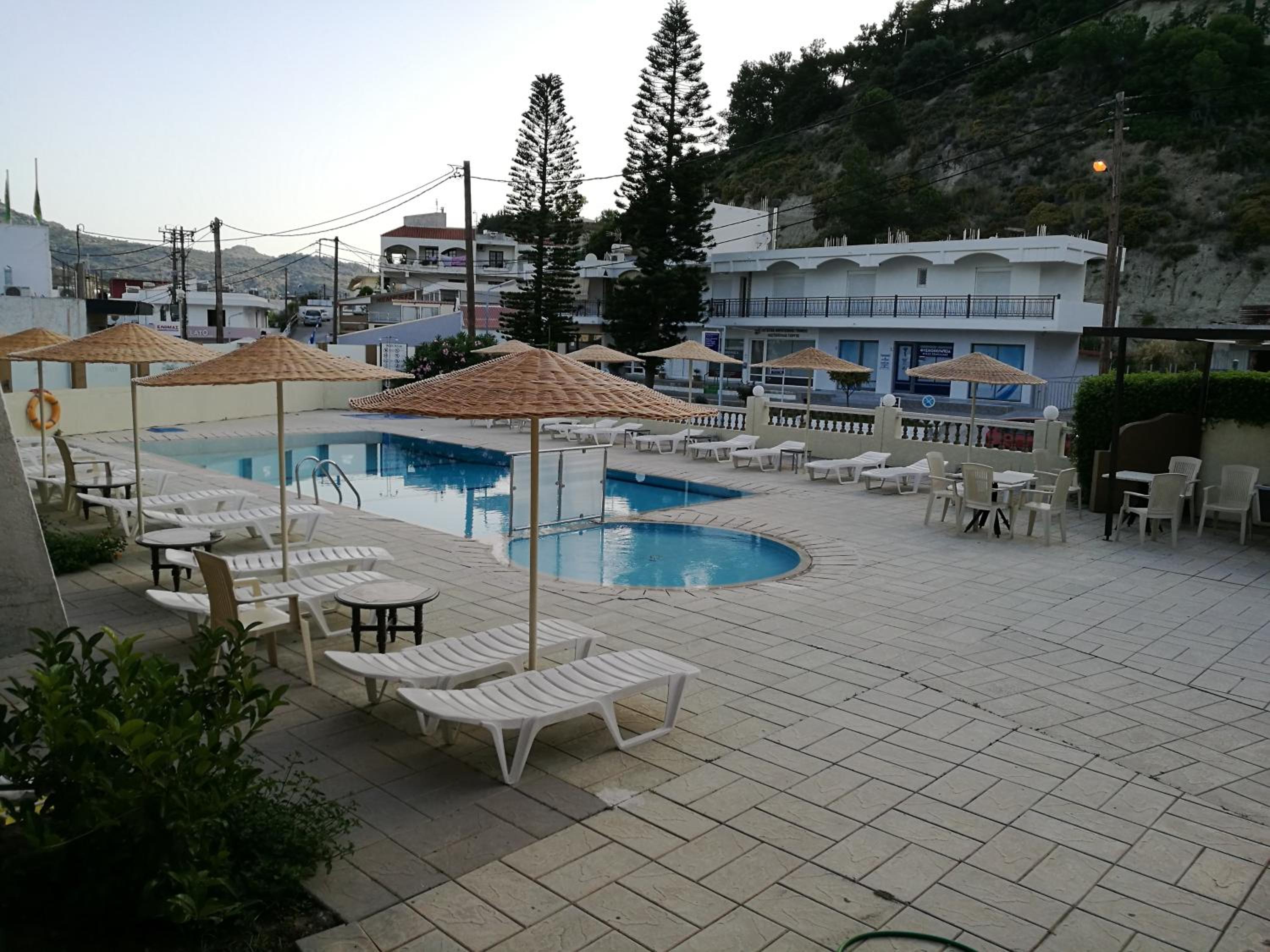 Фото Golden Days Hotel