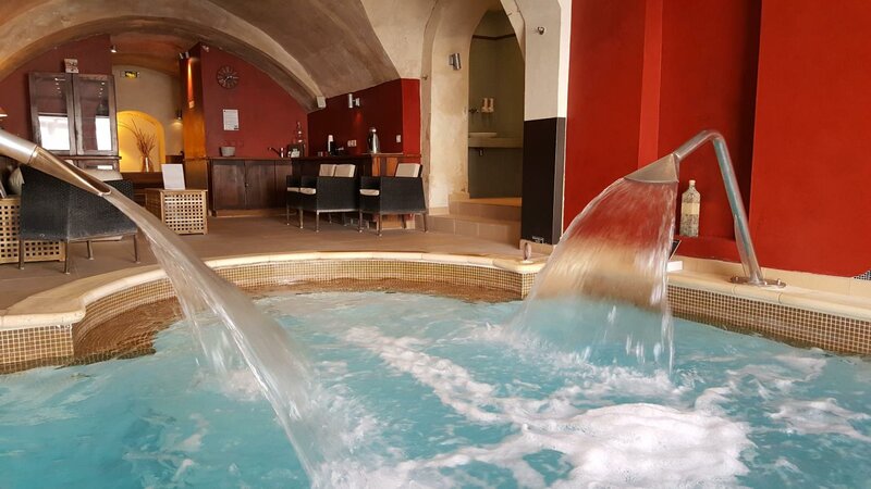 Гостиница Hotel SPA Le Calendal в Арле
