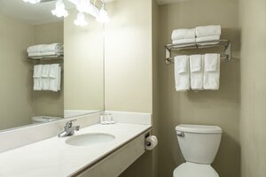 Гостиница Travelodge by Wyndham Monterey Bay