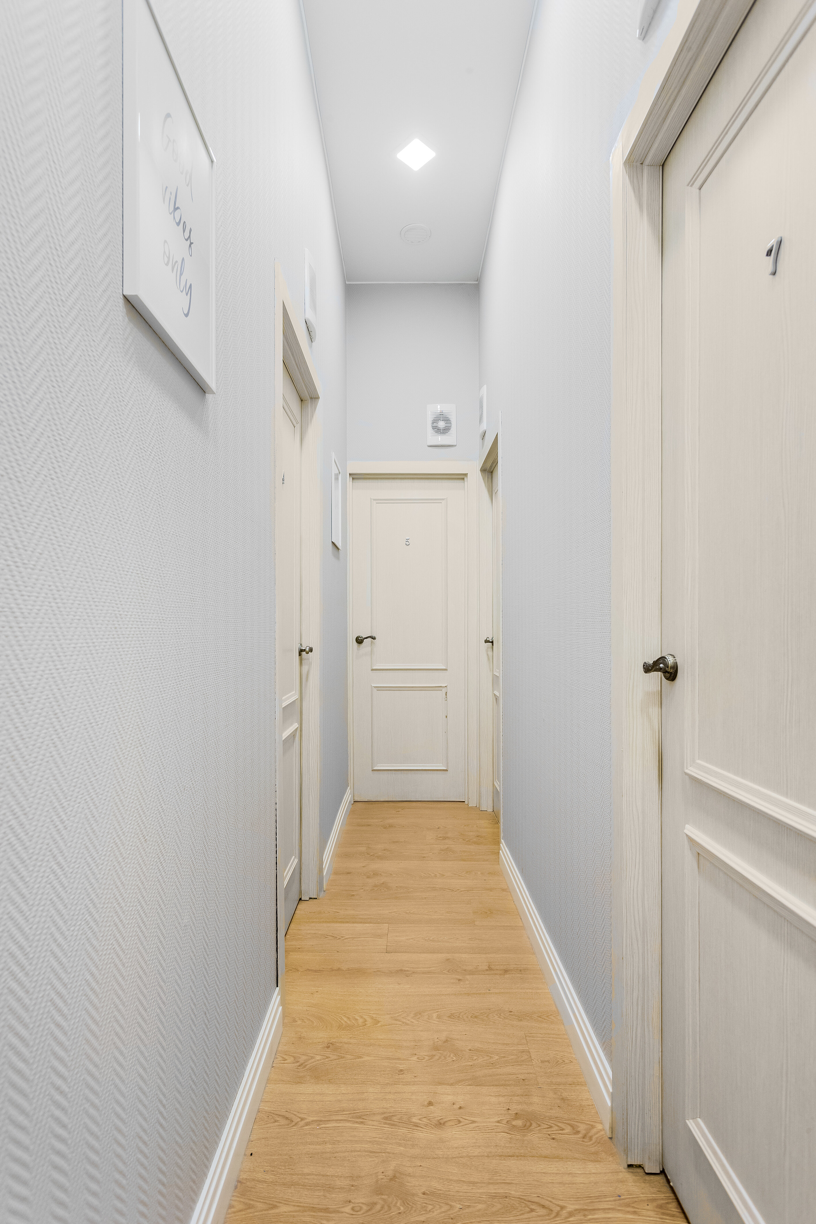 Фото Апартаменты на Невском