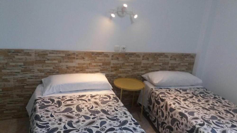 Фото Hostal Residencia Cardona