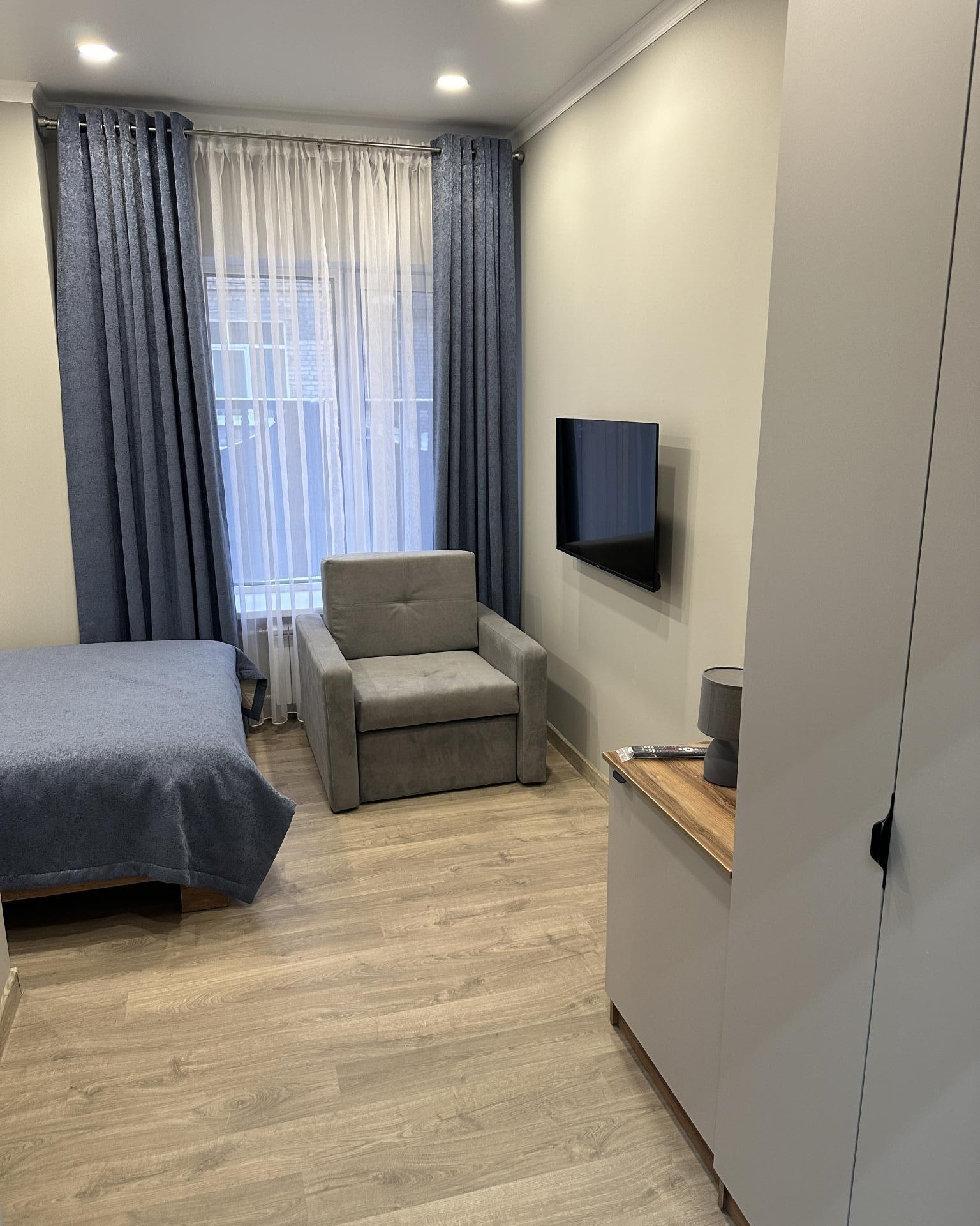 Фото Городская гостиница ул. Тази Гиззата, 1в