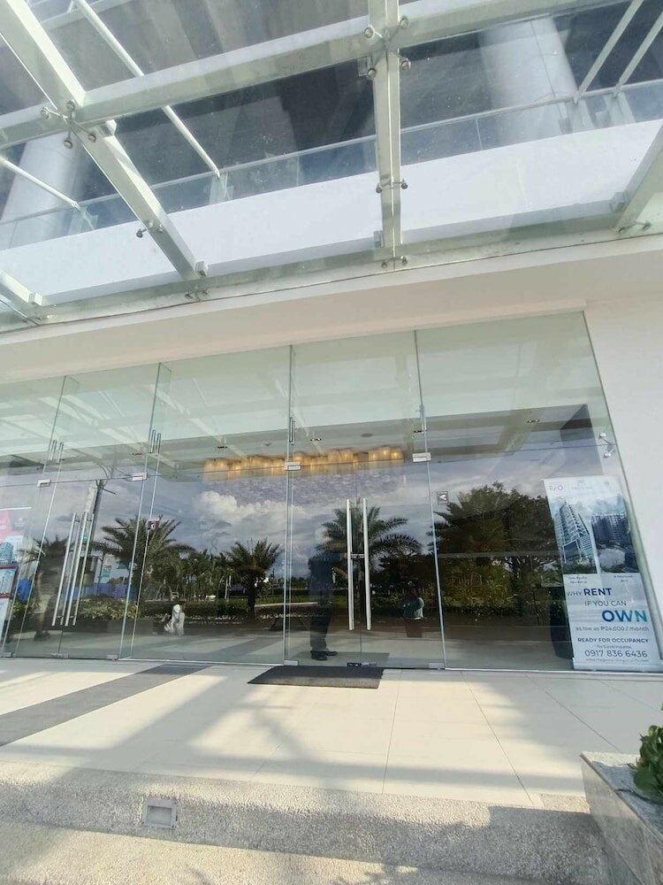 Фото 8 Newtown Boulevard