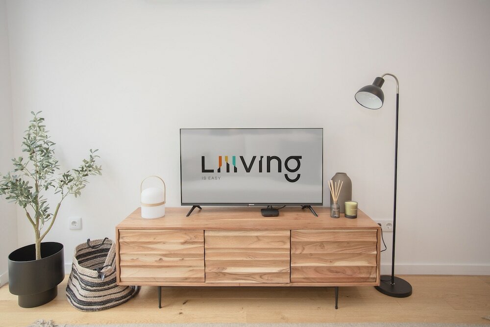 Фото Liiiving in Porto-Blue Flower Apartment